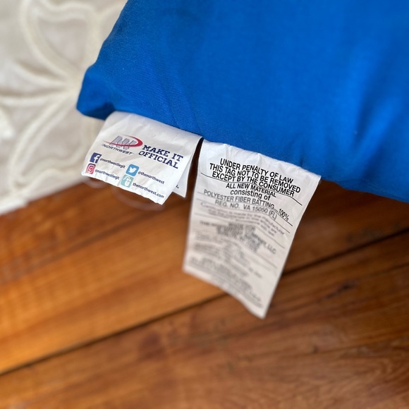 INDIANAPOLIS COLTS Accent Pillow - Picture 5 of 5